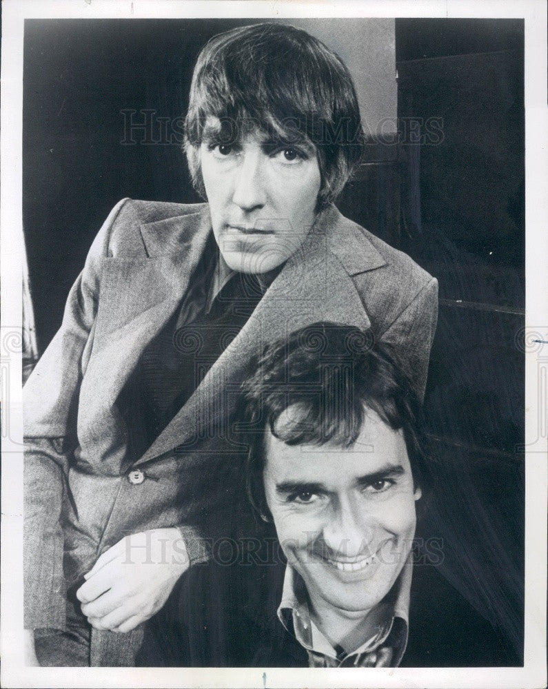 1974 Actors Dudley Moore &amp; Peter Cook Press Photo - Historic Images