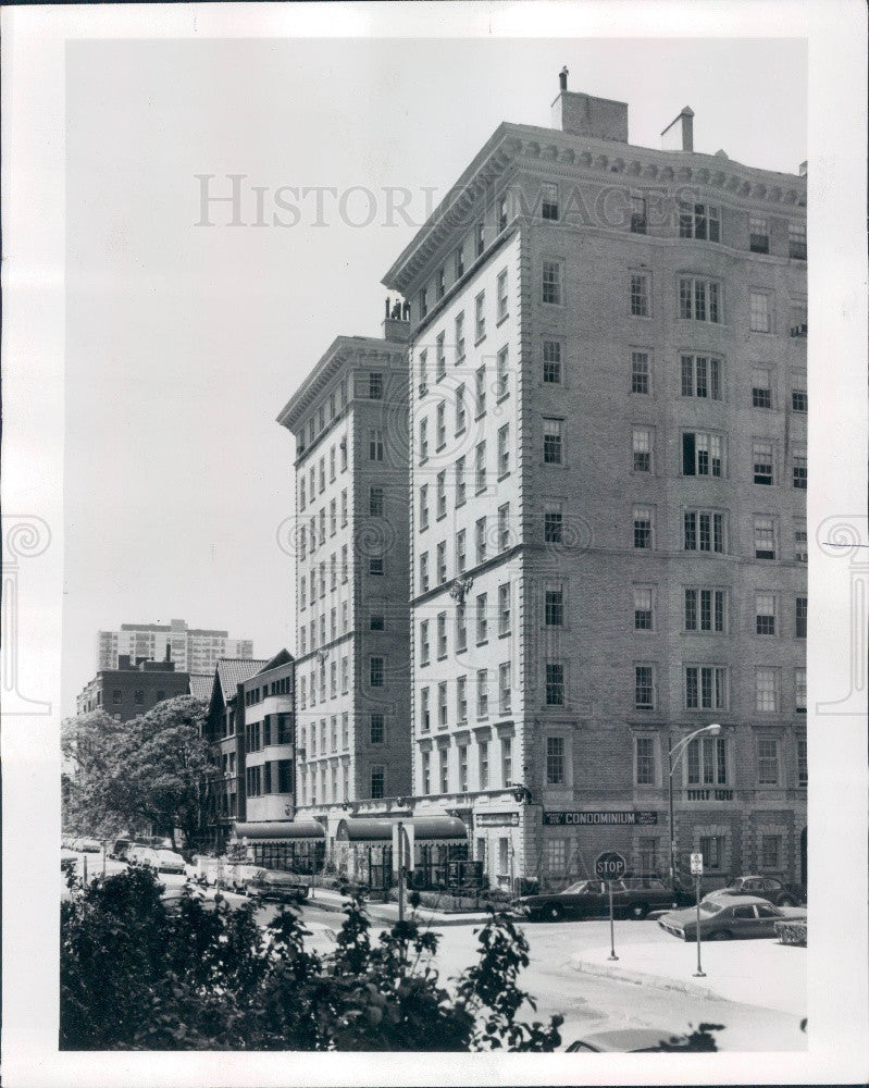 1974 Chicago Illinois Condos E Scott Press Photo - Historic Images