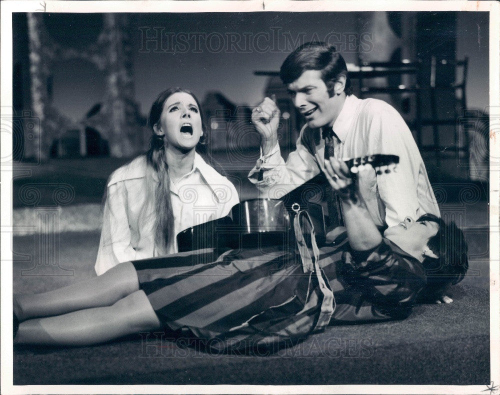 1970 Actors Mary Michaels/David Dwight Press Photo - Historic Images