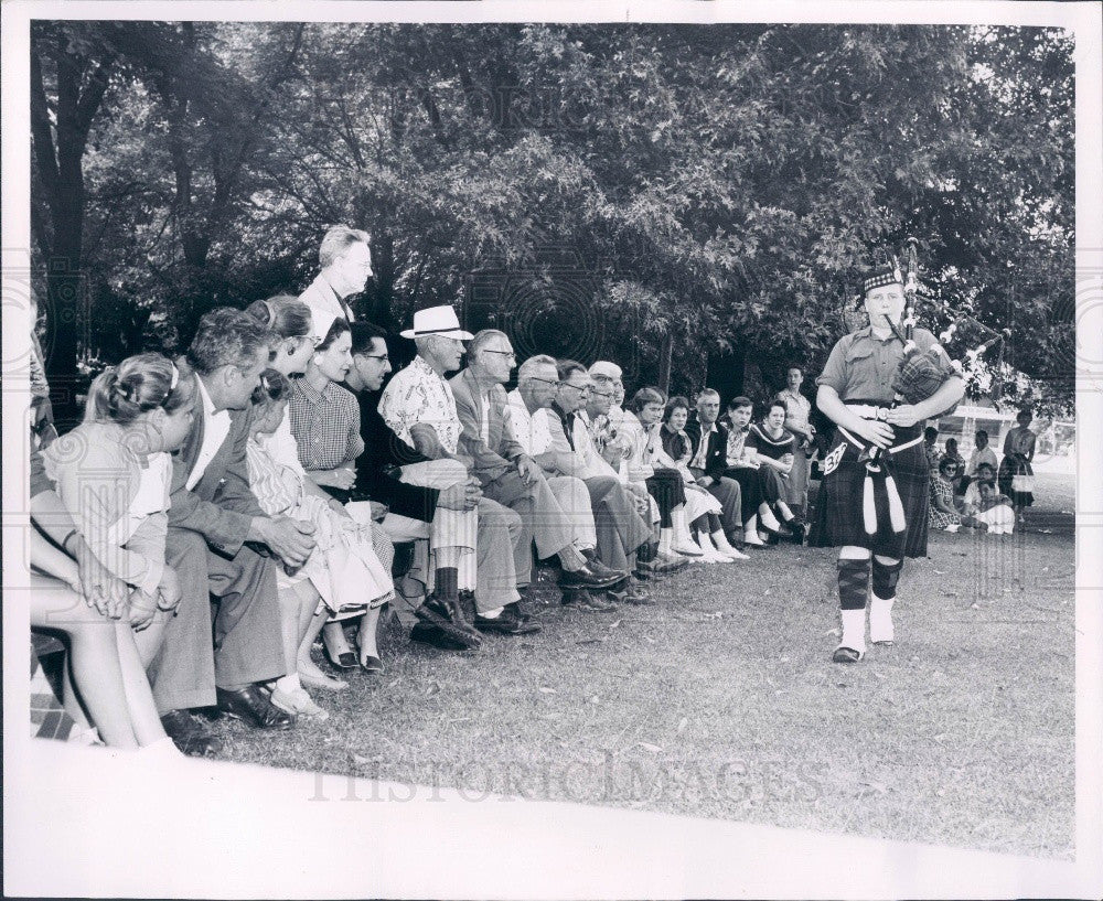 1958 Detroit St. Andrew&#39;s Society Press Photo - Historic Images