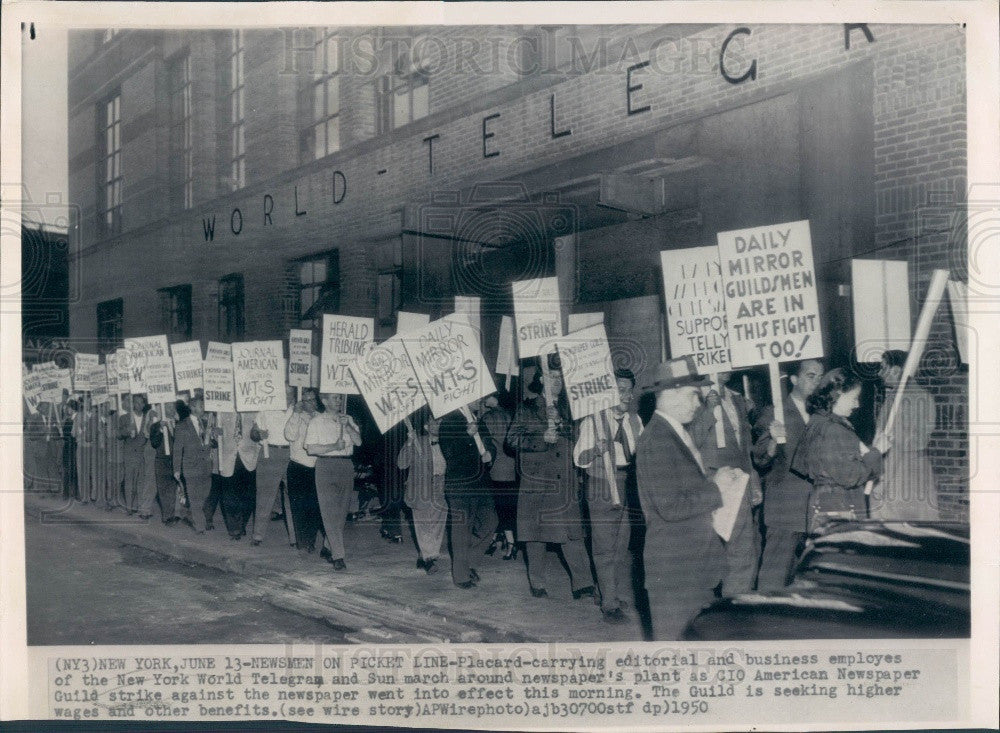 1950 NYC Newspaper Guild Strike Press Photo - Historic Images