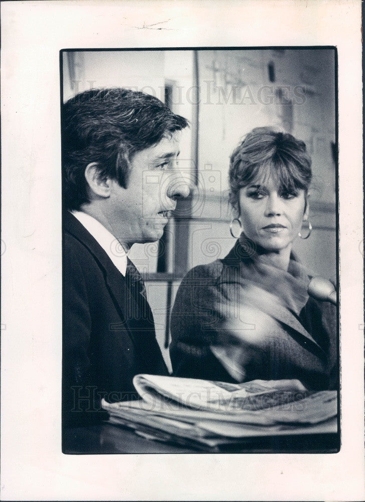 1979 Actress Jane Fonda &amp; Tom Hayden Press Photo - Historic Images