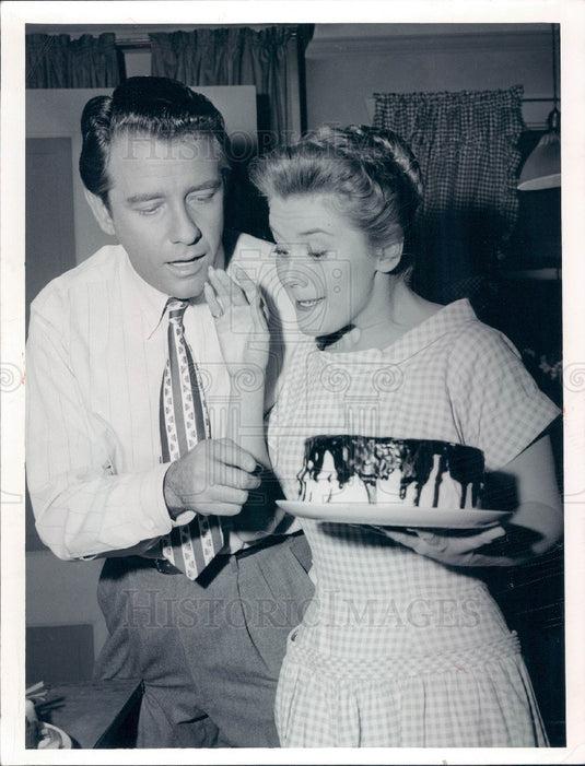 1958 Actors Richard Dick Crenna & Kathy Nolan Photo - Historic Images