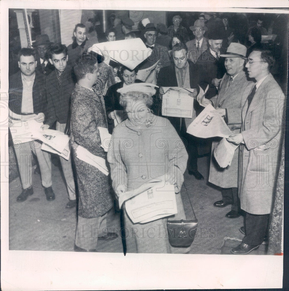 1953 New York Harvard Univ Crimson Paper Press Photo - Historic Images