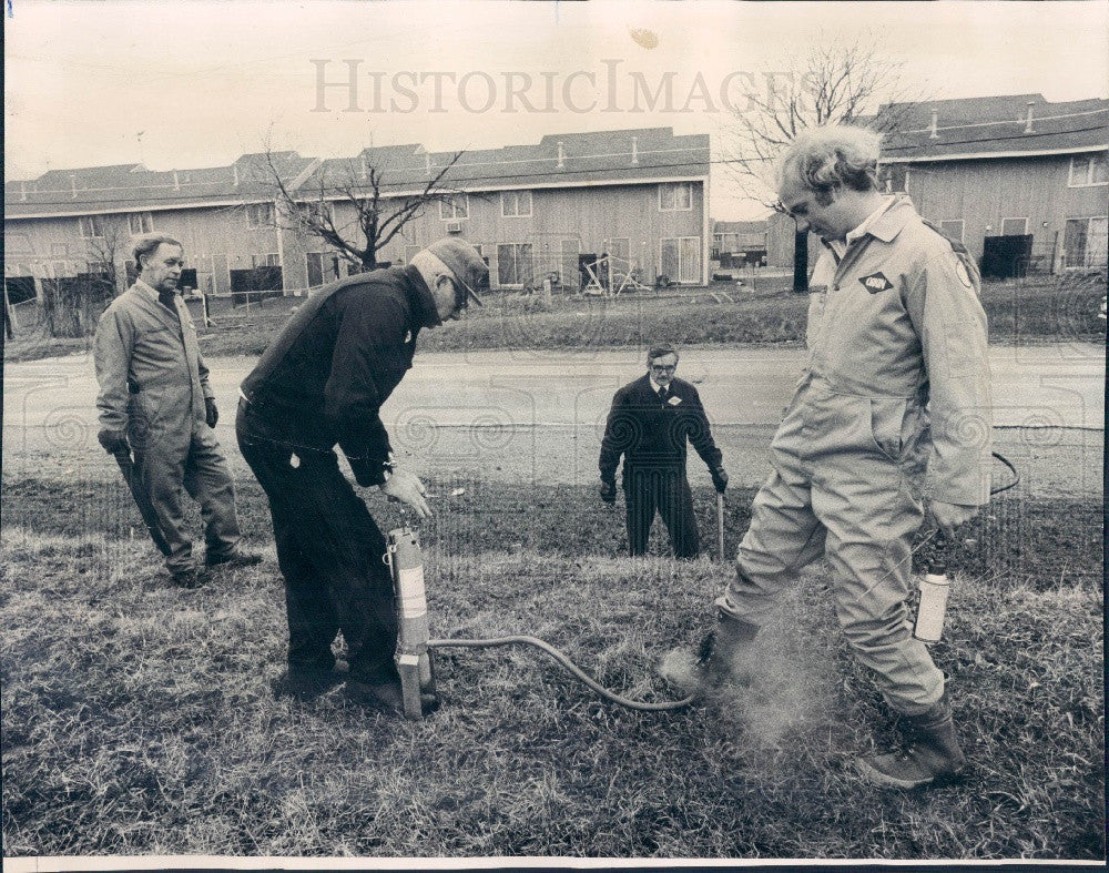 1974 Carpentersville IL Rat Invasion Press Photo - Historic Images