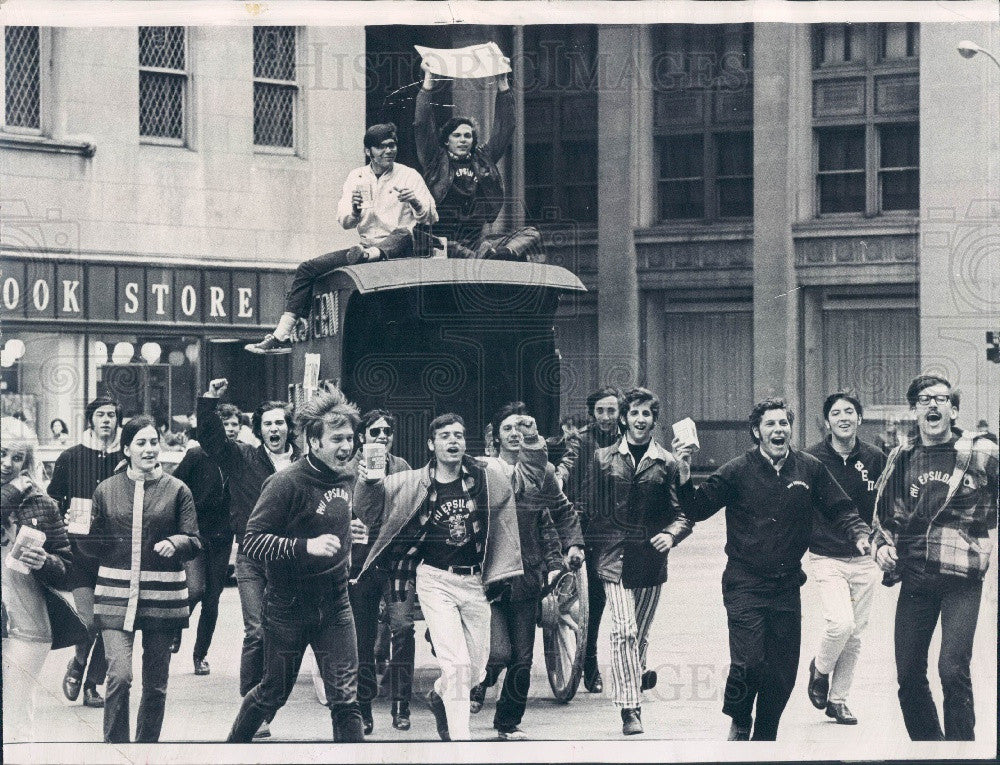 1970 N IL Univ Phi Epsilon Pi Cancer Walk Press Photo - Historic Images