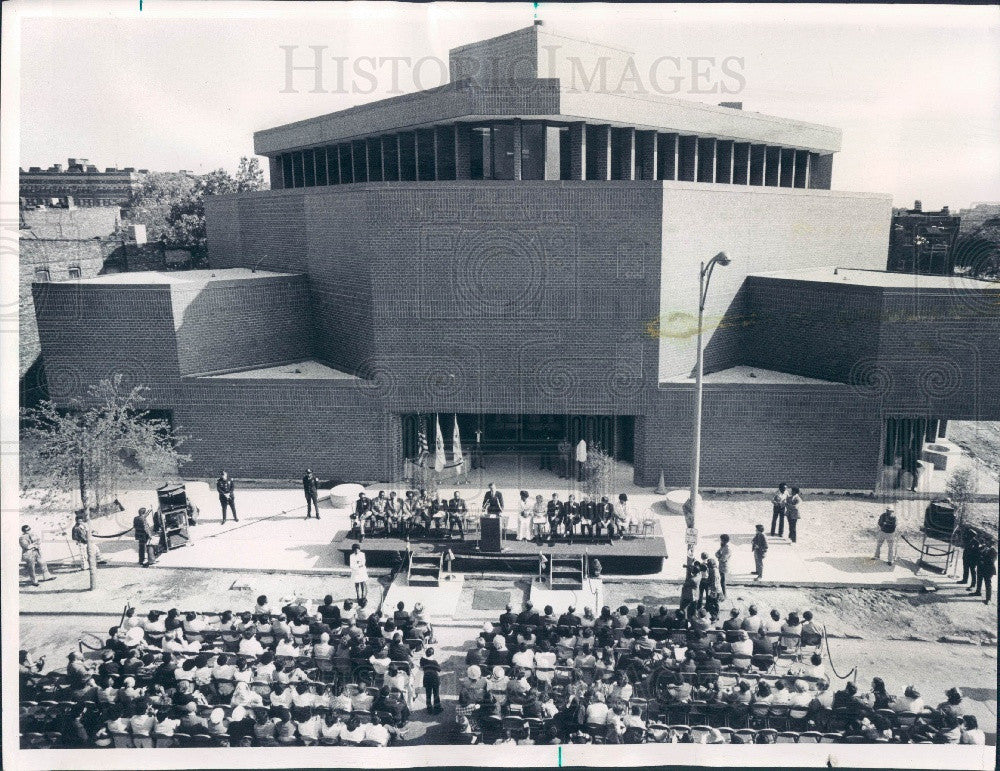 1973 Chicago IL Mile Square Health Center Press Photo - Historic Images