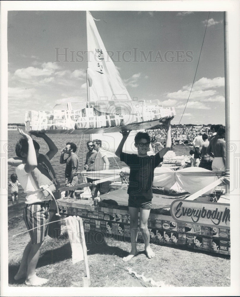 1971 Minneapolis MN Milk Carton Boat Race Press Photo - Historic Images