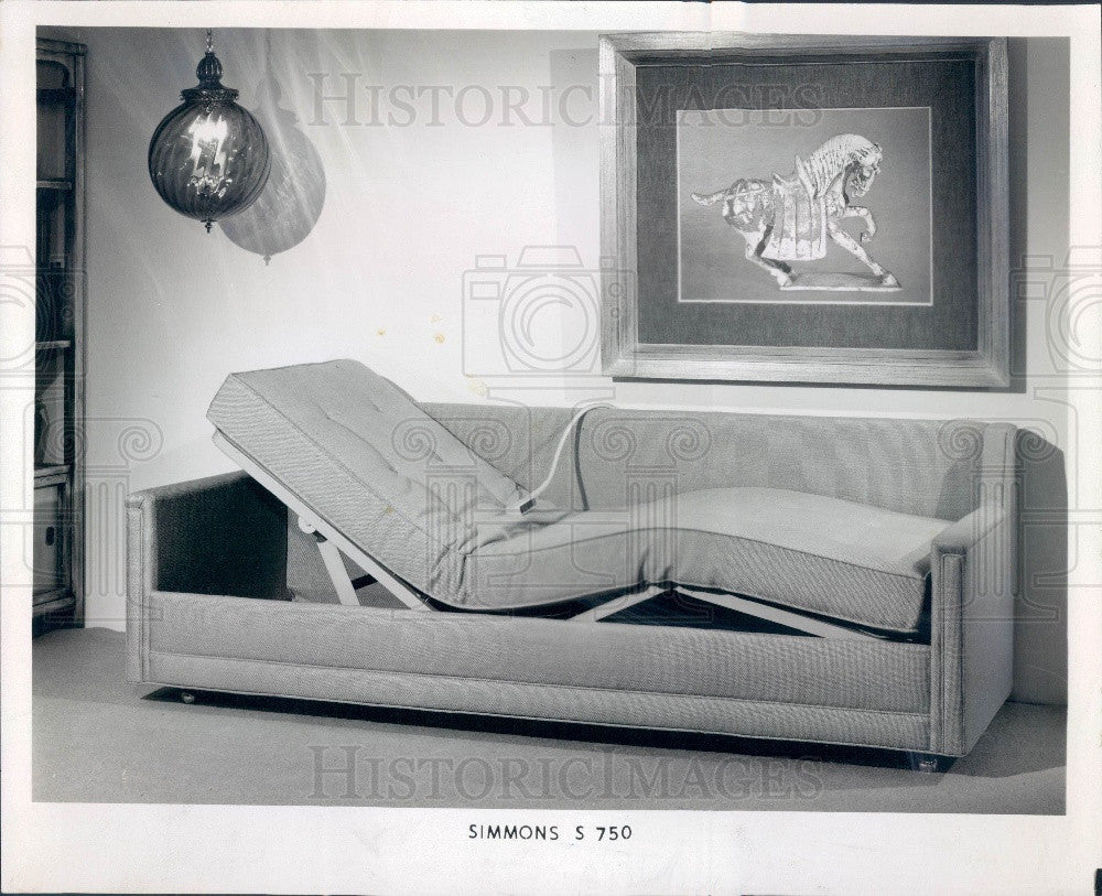 1966 Simmons Adjustable Sofa Press Photo - Historic Images