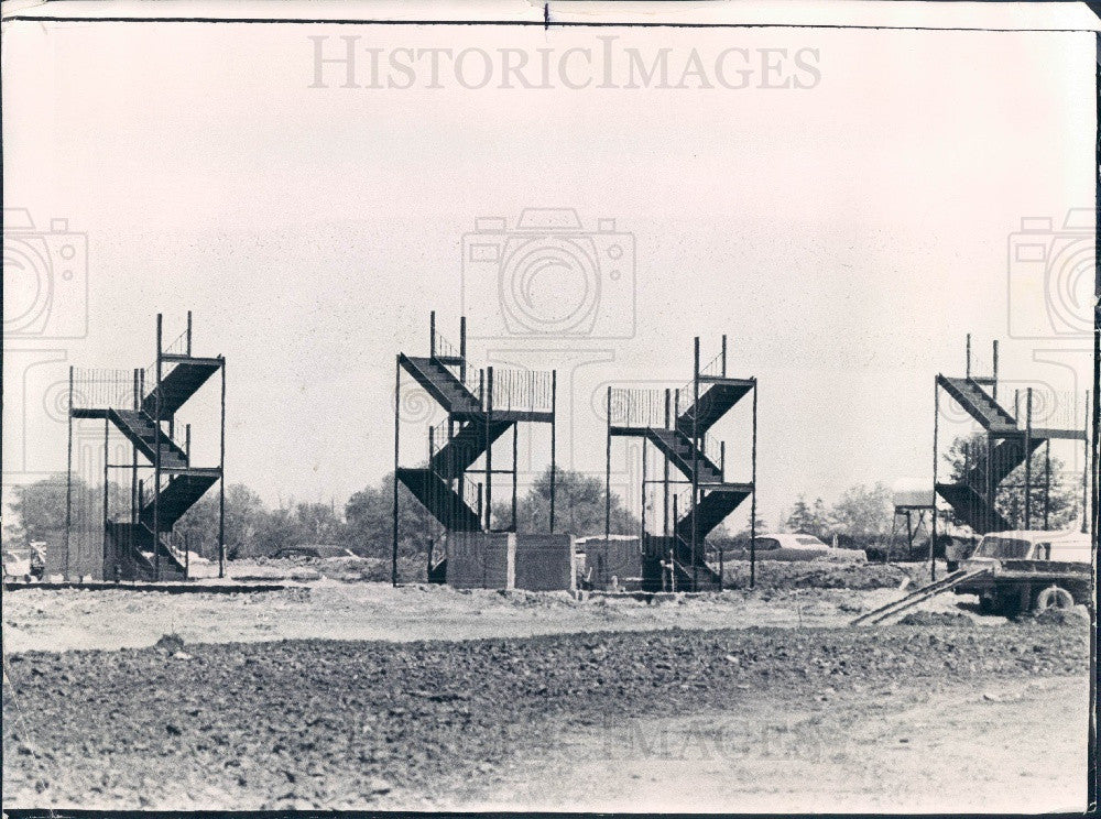 1972 Chicago IL Staircases To Nowhere Press Photo - Historic Images