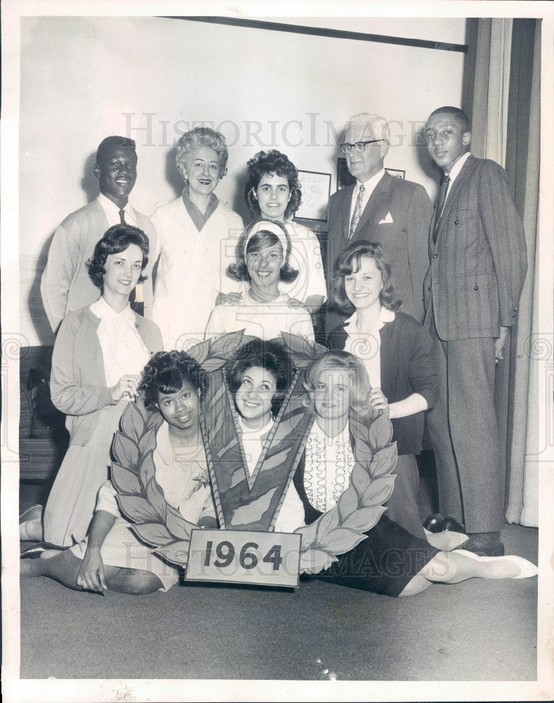 1964 Chicago IL State St Volunteer of Year Press Photo - Historic Images