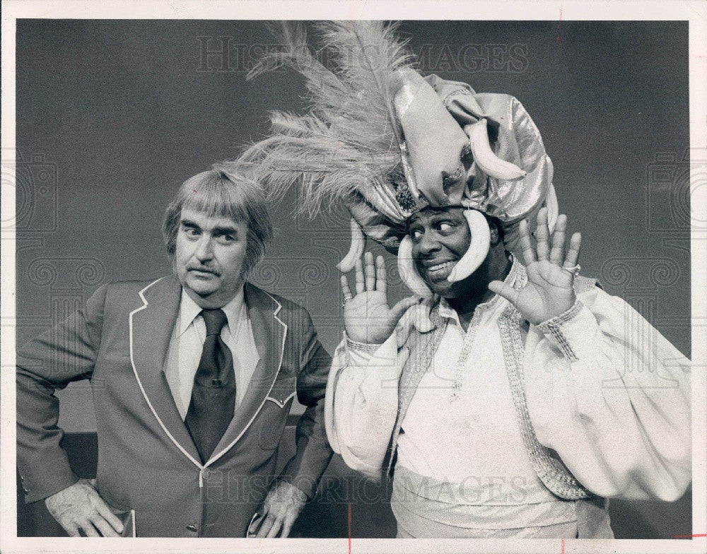 1975 George Kirby &amp; Captain Kangaroo Press Photo - Historic Images