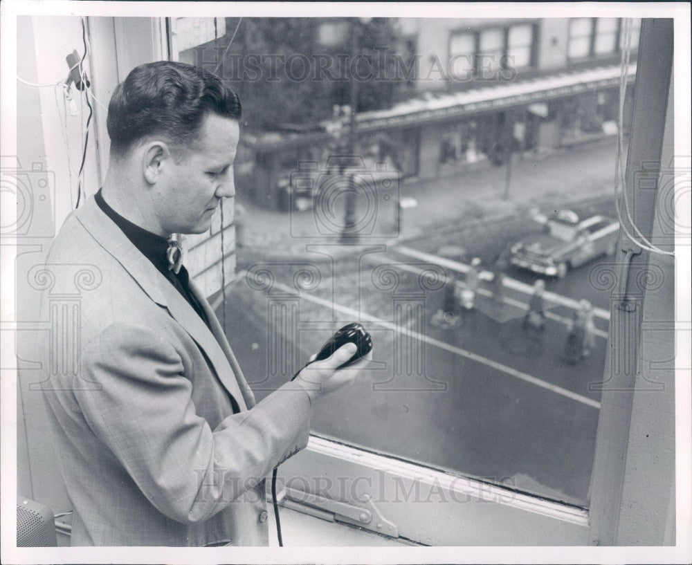 1957 Detroit MI Patrolman Traffic Safety Press Photo - Historic Images