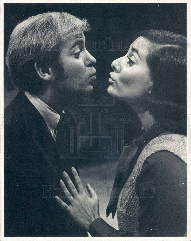 1971 Actors Paul Renault and Lynda Laurin Press Photo - Historic Images