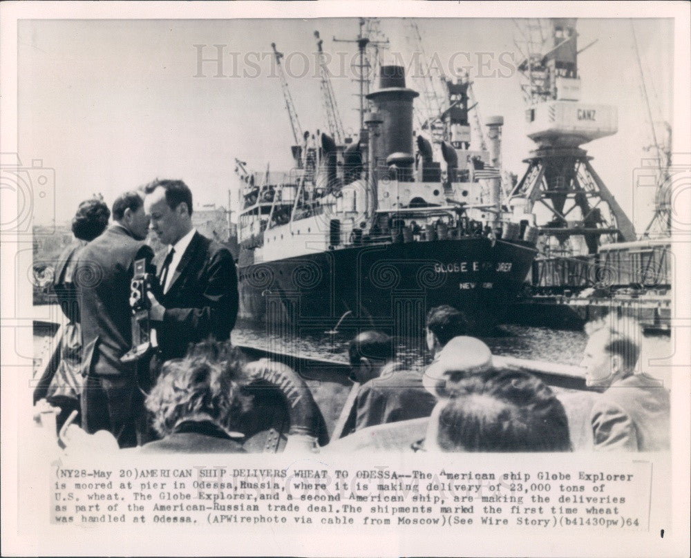 1964 Odessa Russia US Ship Delivers Wheat Press Photo - Historic Images