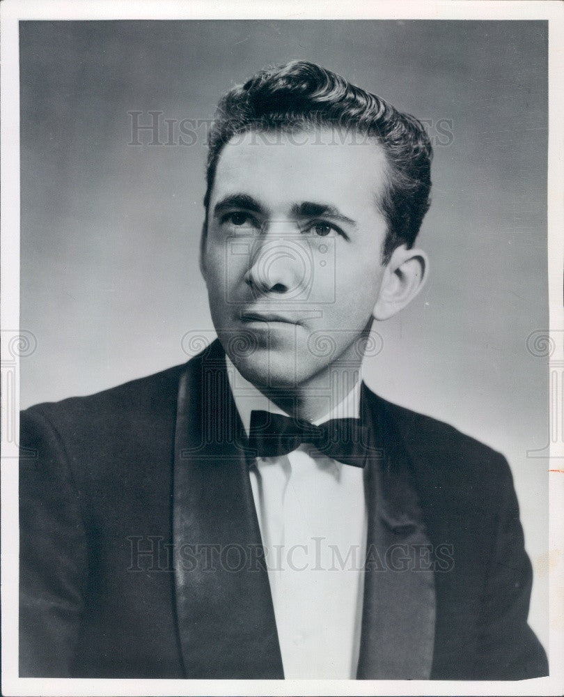 Stan The Singer 1964 Opera Singer Stan Burk Press Photo - Historic Images