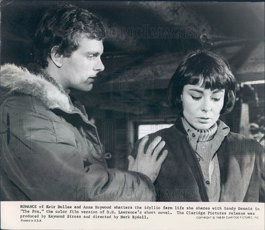 1968 Actors Keir Dulles & Anne Heywood Press Photo - Historic Images