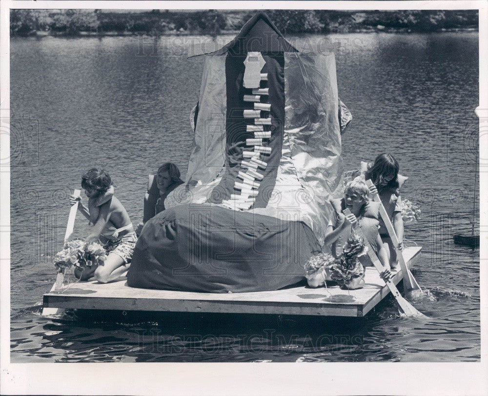 1976 St. Petersburg FL Wacky Float Contest Press Photo - Historic Images