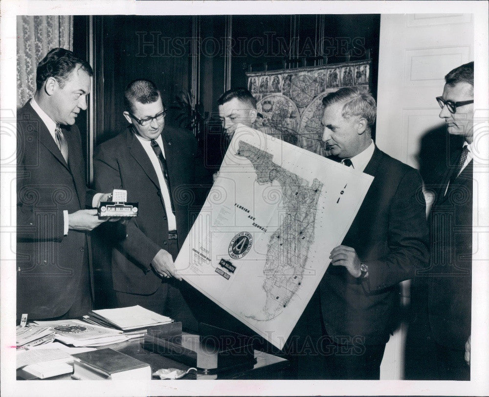 Undated Florida Disaster Relief Program Press Photo - Historic Images