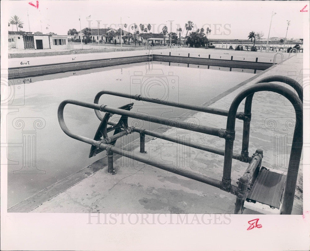 1963 St Petersburg FL Spa Pool Press Photo - Historic Images