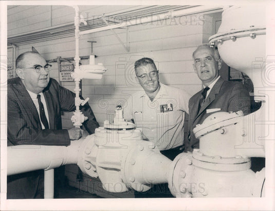 1965 St. Petersburg Florida United Gas Corp. Officials Press Photo - Historic Images