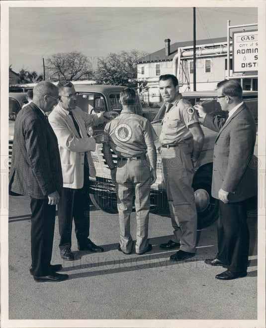 1963 St. Petersburg Florida City Gas Division Workers Press Photo - Historic Images