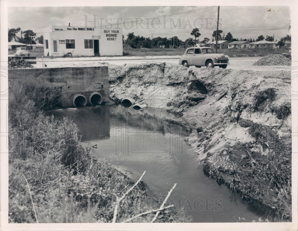 Undated St. Petersburg Florida Drainage Ditch 54th Ave N &amp; 9th St Press Photo - Historic Images