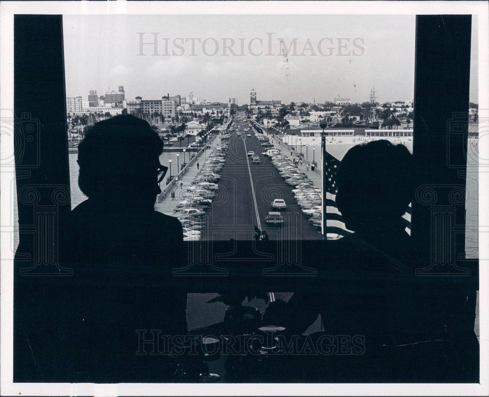 1974 St. Petersburg FL Pier Place Front Porch Restaurant View Press Photo - Historic Images