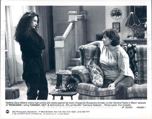 1991 TV Show Roseanne Actors Roseanne Barr & Sara Gilbert Press Photo - Historic Images