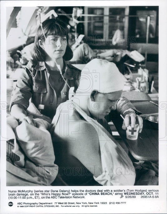 1989 TV Show China Beach Actors Dana Delany & Tom Hodges Press Photo - Historic Images