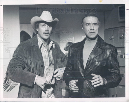 1977 TV Show Police Story Actors Taylor Lacher & Ricardo Montalban Press Photo - Historic Images