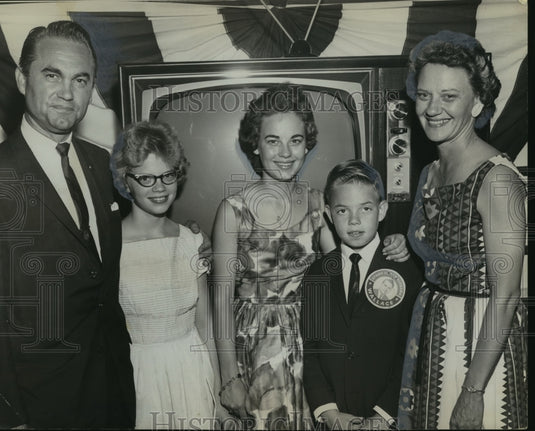 1962, Candidate for Alabama Governor George C. Wallace & Family - Historic Images