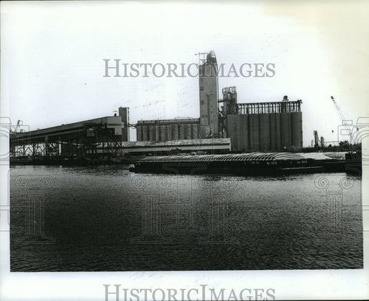 1991 Press Photo Grain Elevator, Alabama State Docks, Mobile, Alabama - Historic Images