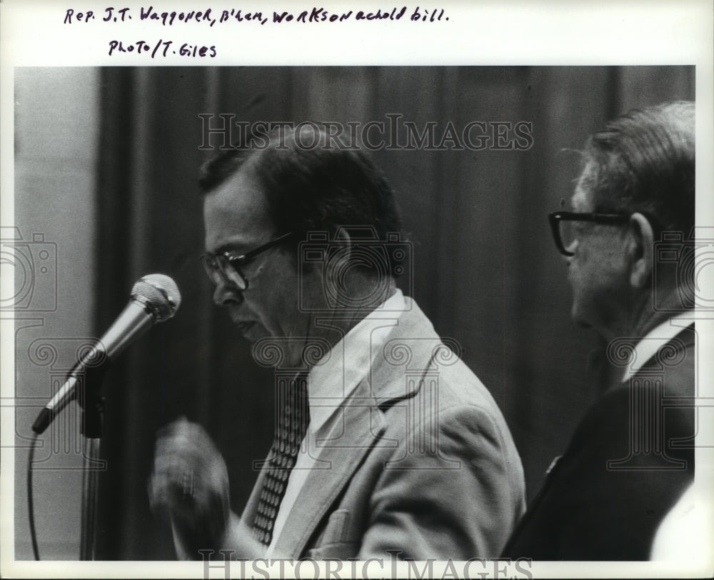 1983 Press Photo Alabama State Rep. J.T. Waggoner works on bill. - abna05041 - Historic Images