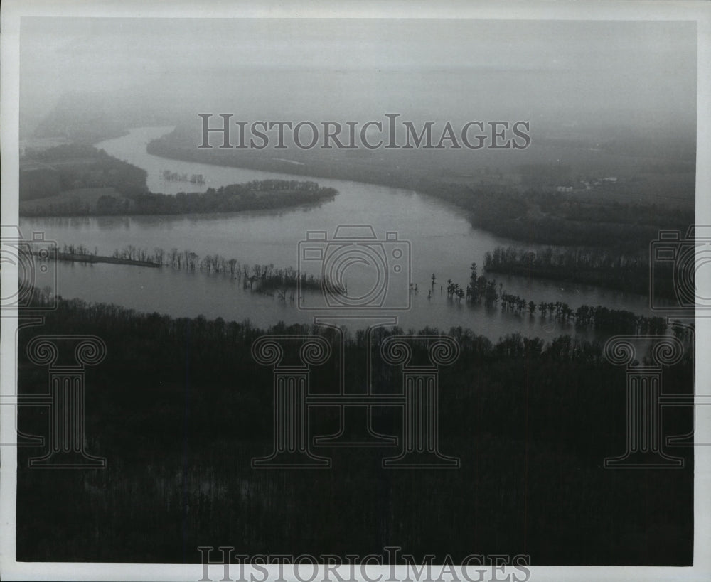 1975 Press Photo Aerial View of Bouldin Dam Break, Wetumpka, Alabama - abna05068 - Historic Images