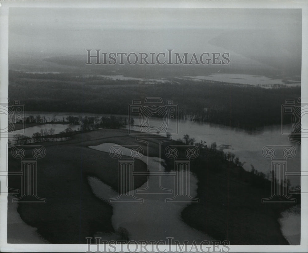1975 Press Photo Bouldin Dam Break Flooding, Wetumpka, Alabama - abna05070 - Historic Images