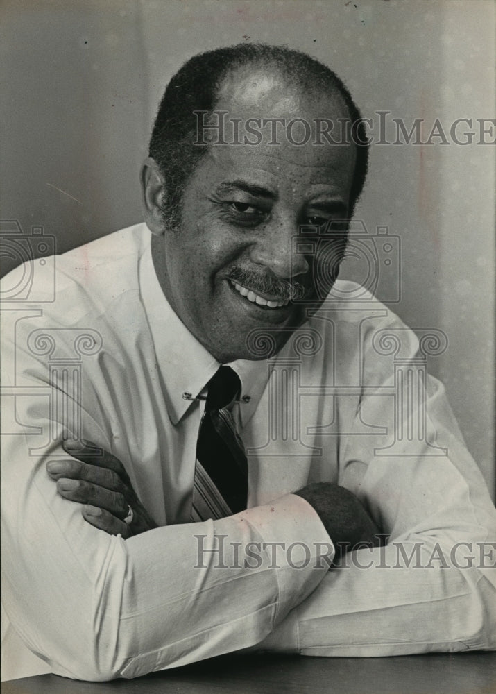 1983 Press Photo Mayor Richard Arrington, Birmingham, Alabama - abna05206 - Historic Images