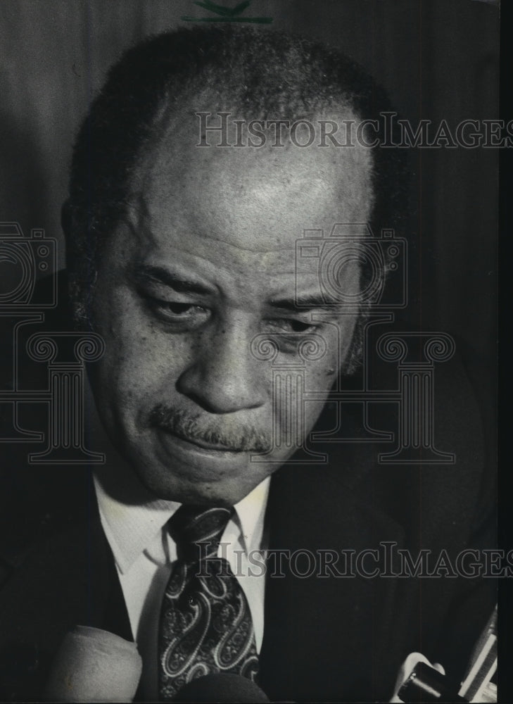 1983 Press Photo Alabama-Birmingham Mayor Richard Arrington. - abna05215 - Historic Images
