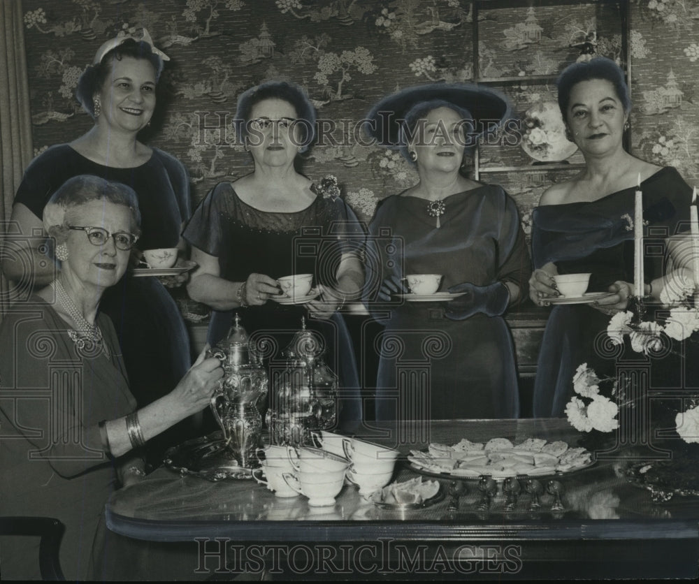 1957, Birmingham, Alabama Women&#39;s Chamber of Commerce Celebrates - Historic Images