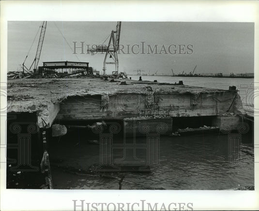1990 Press Photo Site of Convention center, Mobile, Alabama - abna05718 - Historic Images