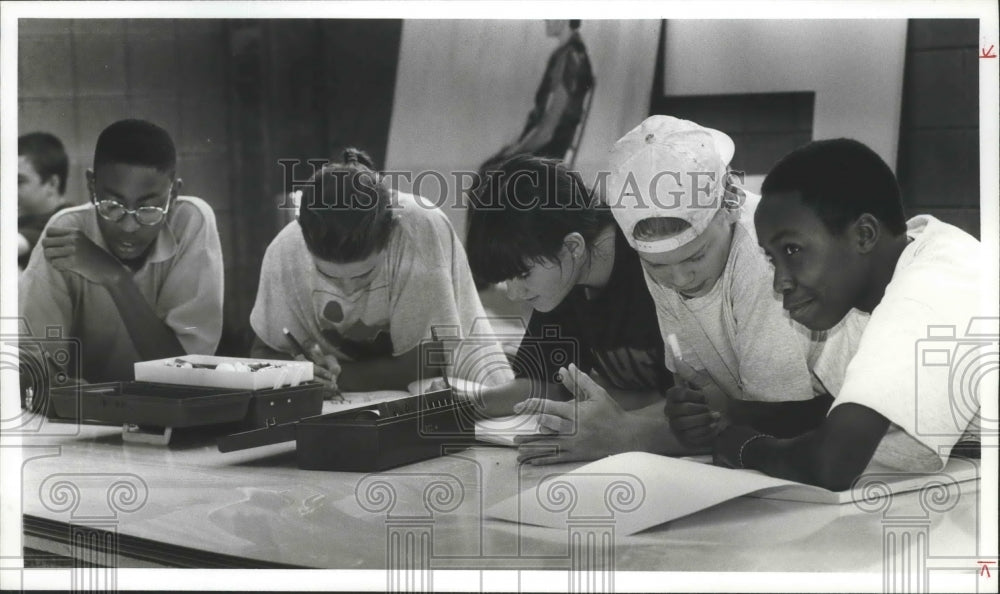 Press Photo Alabama School of Fine Arts students drawing in class. - abna05797 - Historic Images