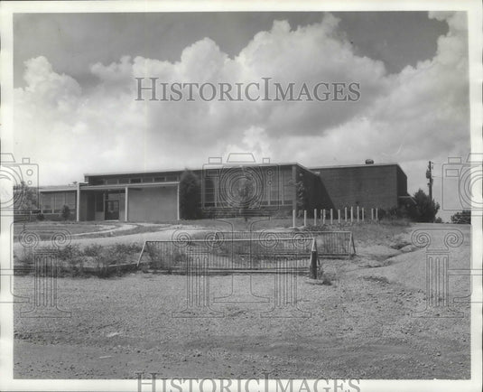 1965 Press Photo Alabama-Birmingham's Greek School Building. - abna05831 - Historic Images