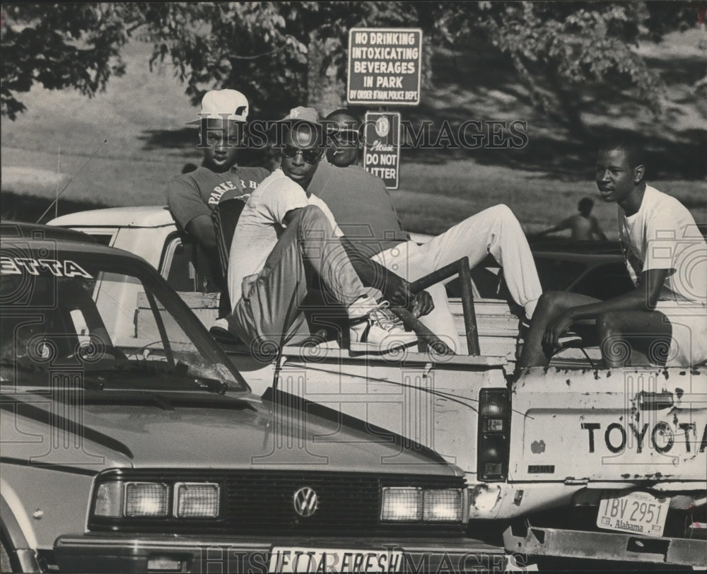 1988 Press Photo Young Men at George Ward Park Club Rally, Birmingham, Alabama - Historic Images