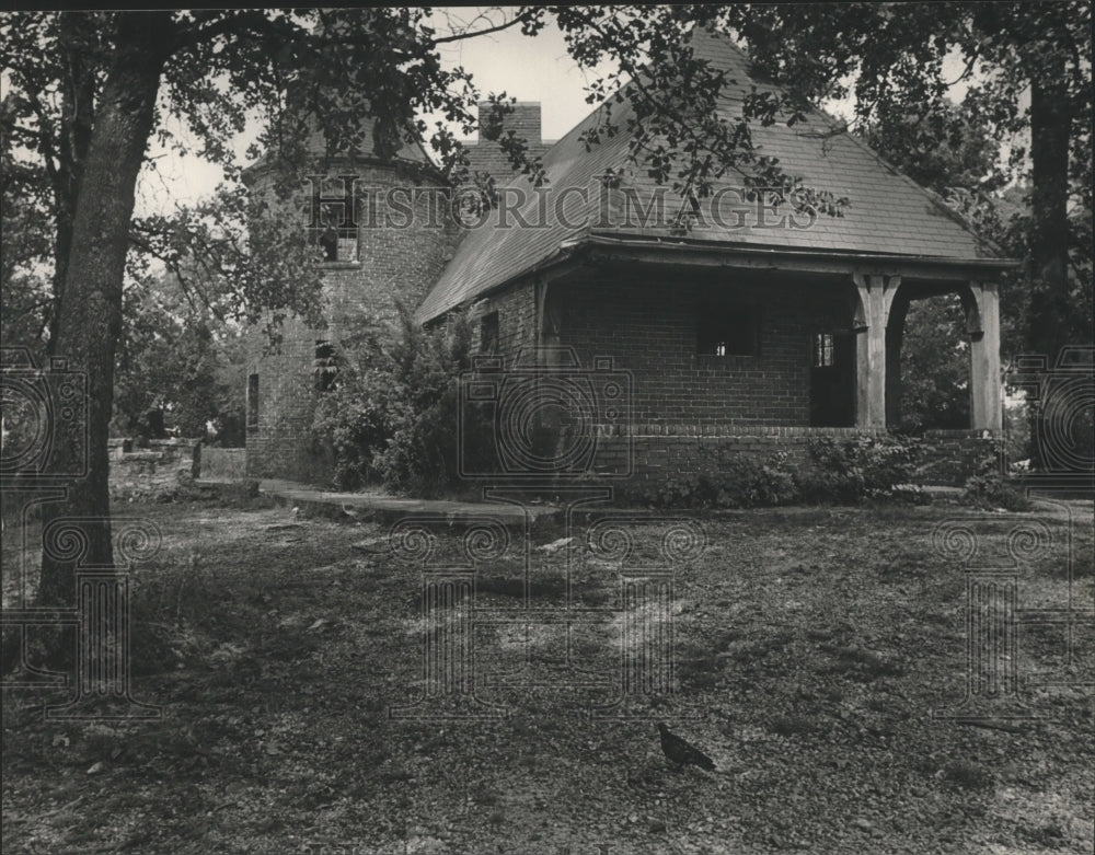 1983 Press Photo Villa at Avondale Park in Birmingham, Alabama - abna06004 - Historic Images