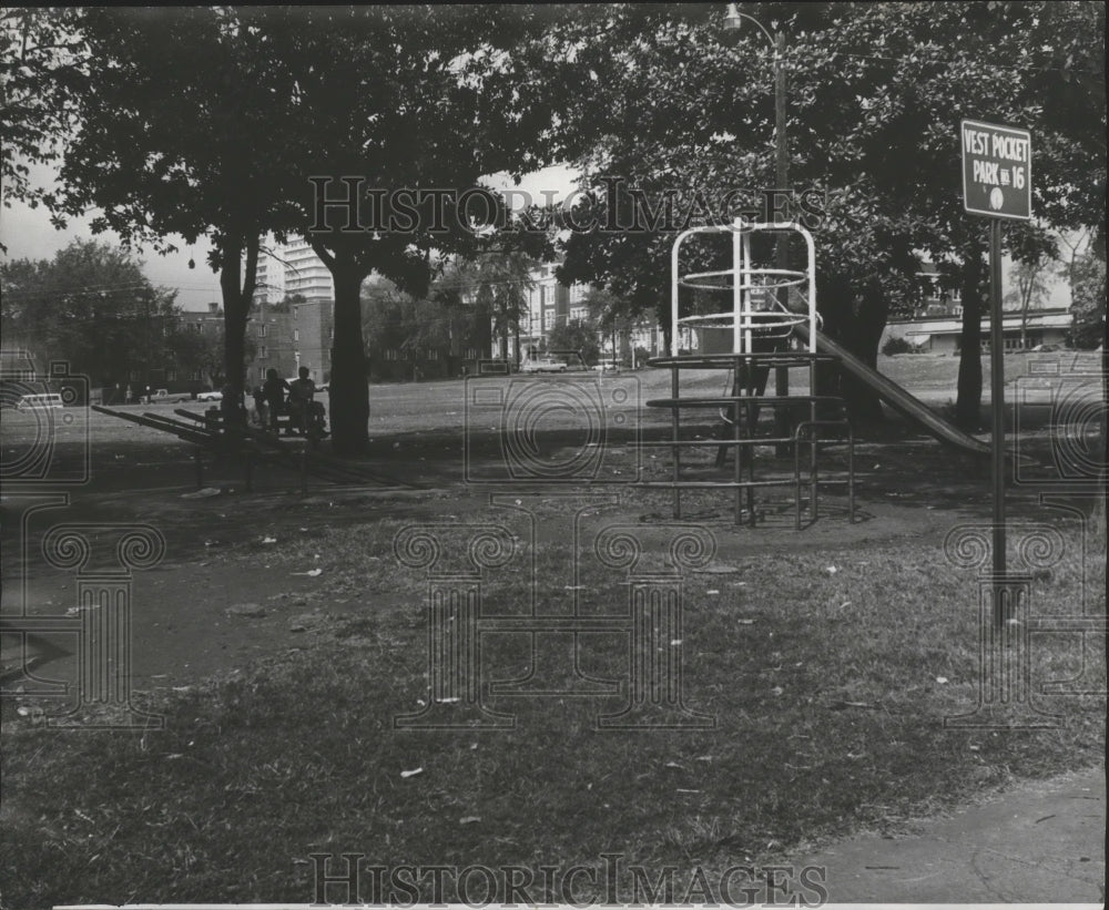 1978 Press Photo Alabama-Birmingham's Vest Pocket Park. - abna06051 - Historic Images