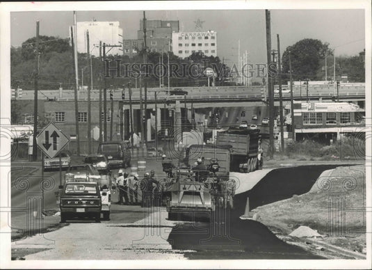 1985 Press Photo Construction on 26th Street North, Birmingham, Alabama - Historic Images