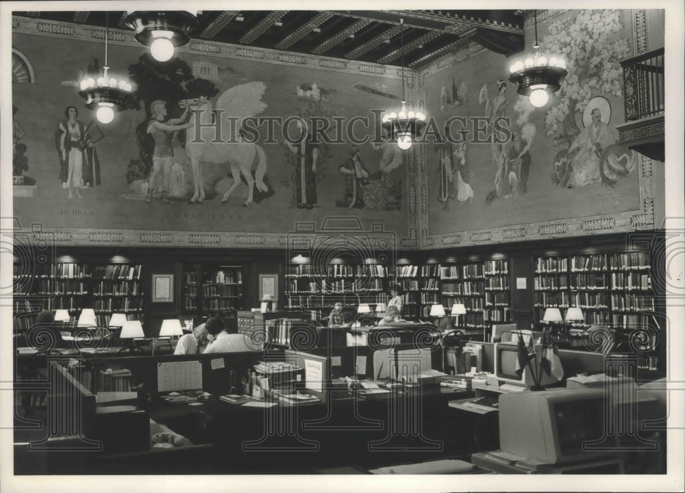 1990 Press Photo Alabama-Birmingham&#39;s downtown library&#39;s many murals and books. - Historic Images