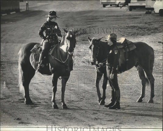 1983 Press Photo Alabama-Birmingham Police Officers Larry Sloan and Teri Lott. - Historic Images