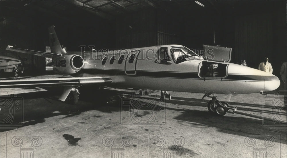 1983 Press Photo University of Alabama Birmingham's medical center airplane. - Historic Images