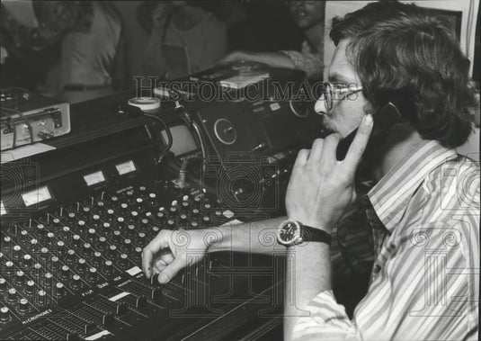 1977, Alabama-Birmingham's School of Nursing Satellite Command Center - Historic Images